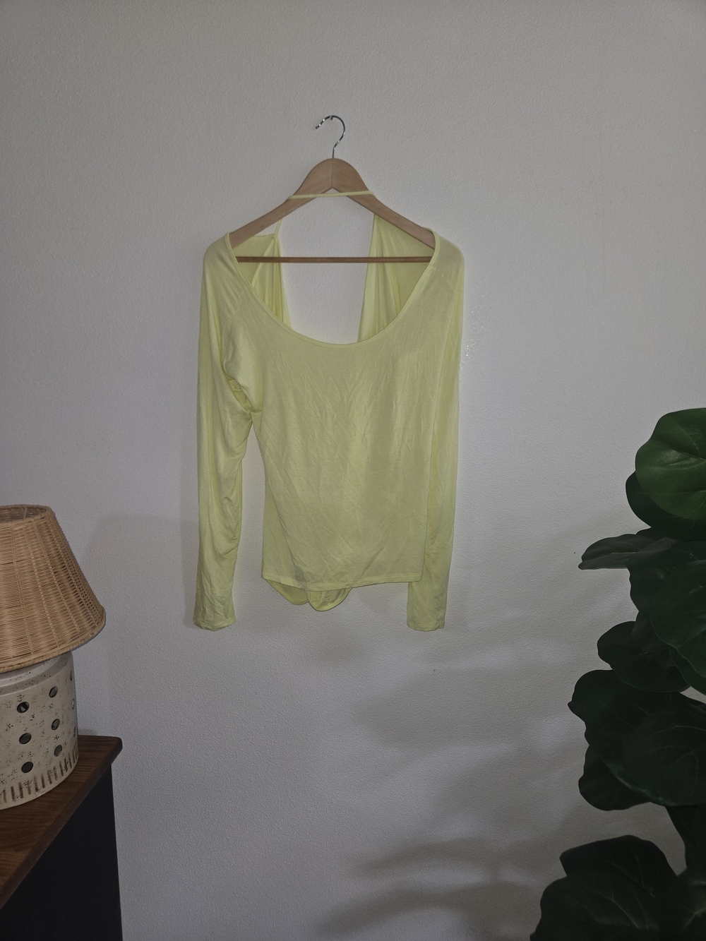 ZYIA Pale Yellow Long Sleeve Scoop-Back Top